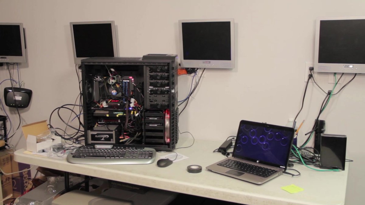 Computer systems being assembled and serviced